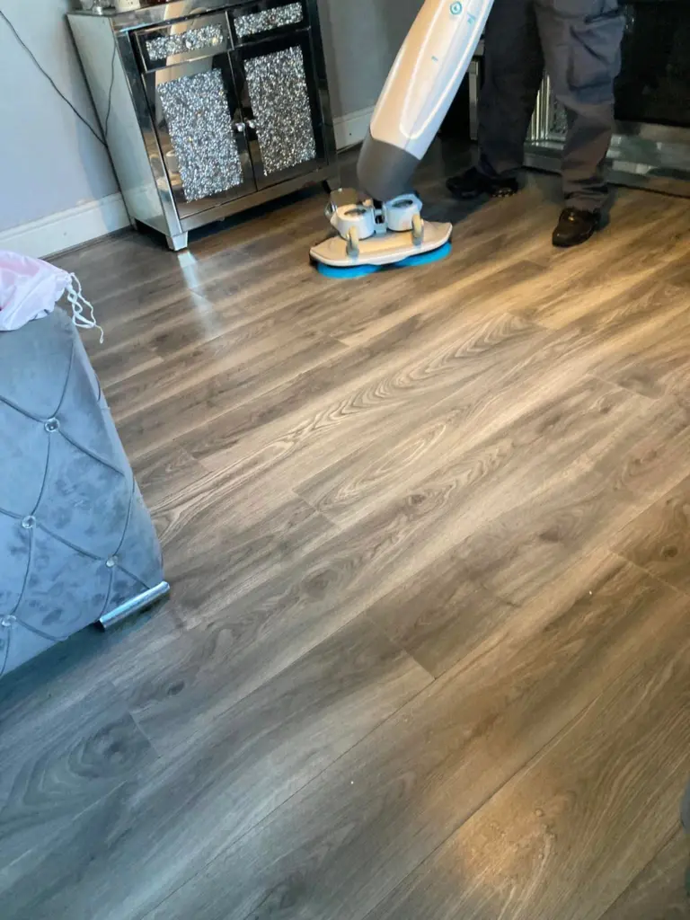hard liminate floor cleaning servcie essex